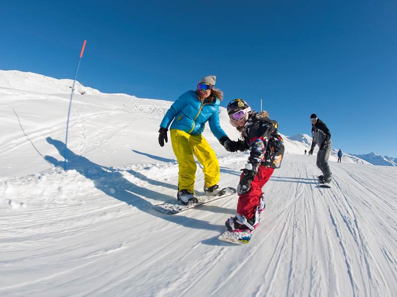 family snowboarding 3vallees