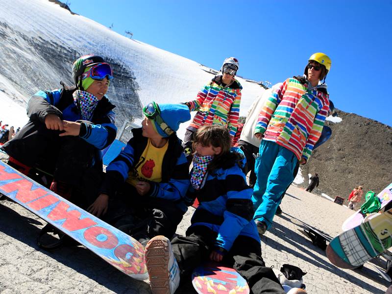 Snowboard chalet holidays in France and Les Deux Alpes